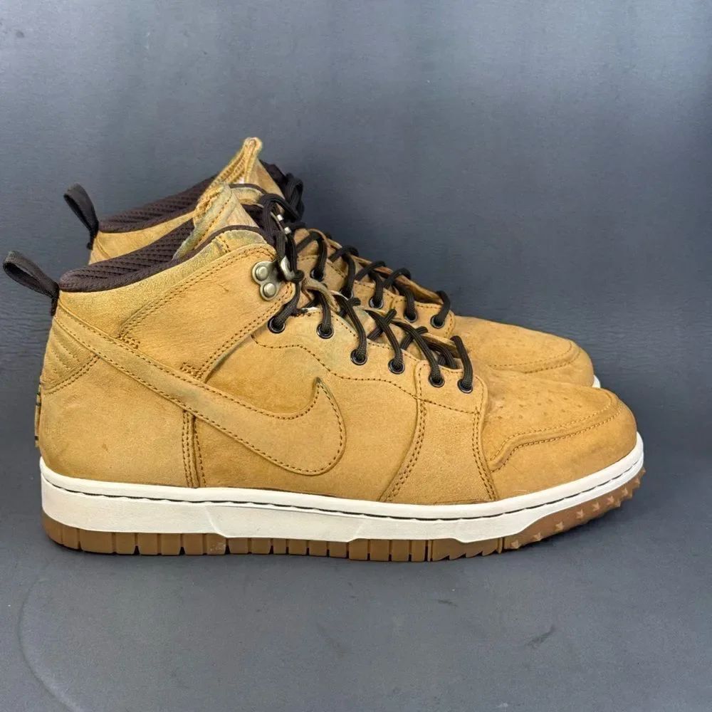 Nike Dunk CMFT WB Wheat athletic sneaker shoes men’s size 9.5